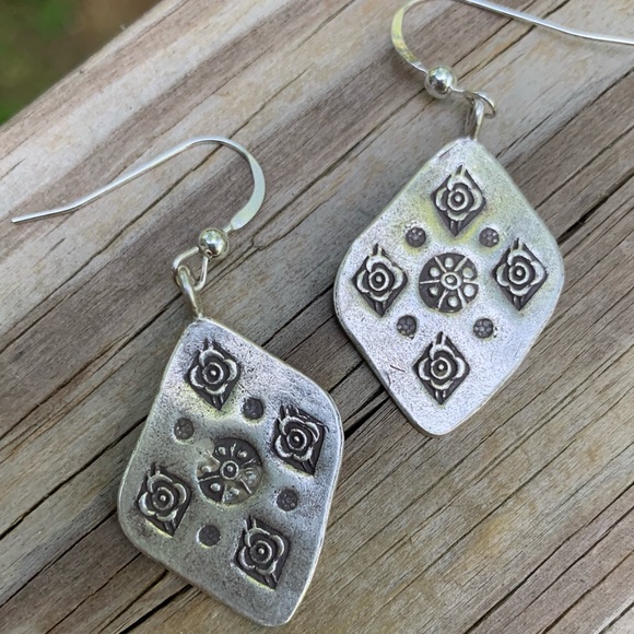 Indigenous Tibetan hand carved silver earrings - Picture 2 of 4